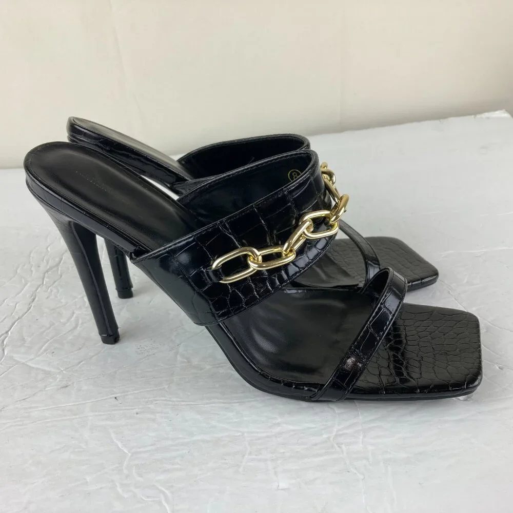 Pretty Little Thing Sz 8 Black Square Toe Slip On Heel Sandals Gold Chain Detail - Picture 6 of 9